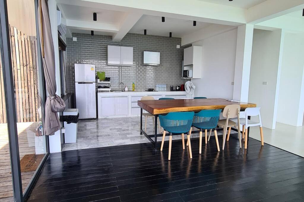 Sis And Sea Villa 帕干岛 外观 照片